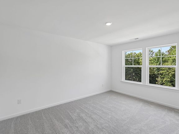 5th image of 717 Bolera Rd