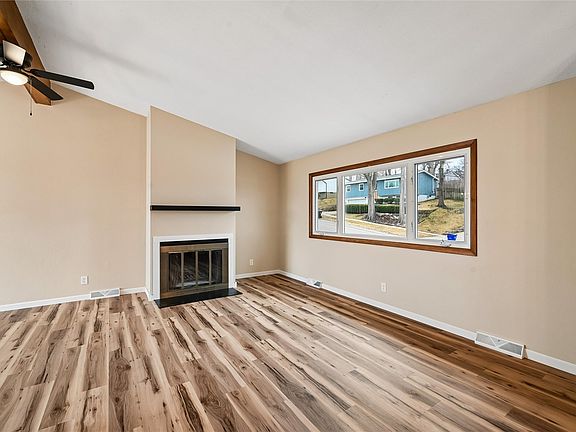 4th image of 3632 Lynbrook Dr NE