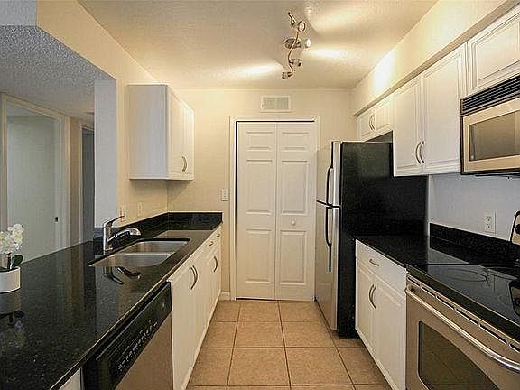 2nd image of 3270 Haviland Ct