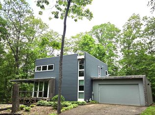 287 Lake Thunderbird Dr, Putnam, IL 61560