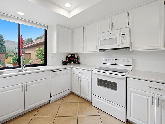 5th image of 91 La Cerra Dr