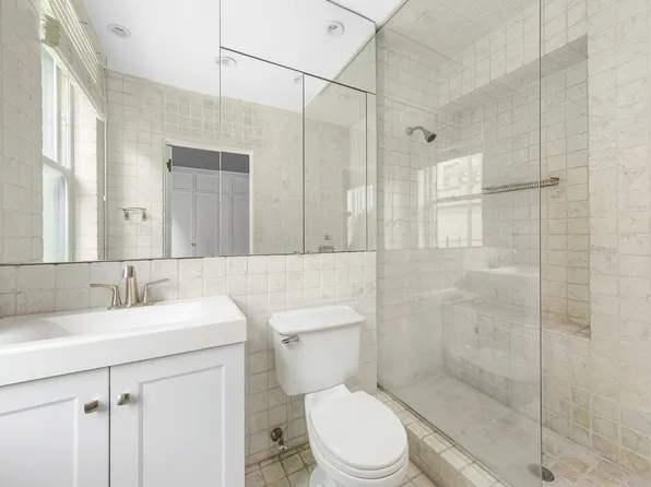 130 East 75th Street image 7 of 11