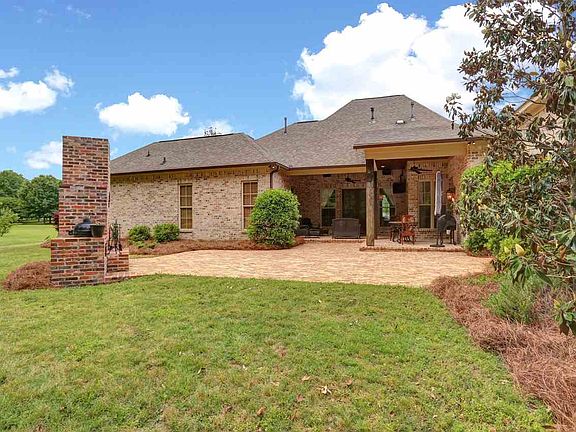 4th image of 179 Lake Hill Dr