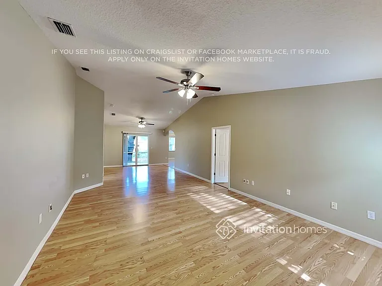 2021 Old Trevor Way — Photo 4