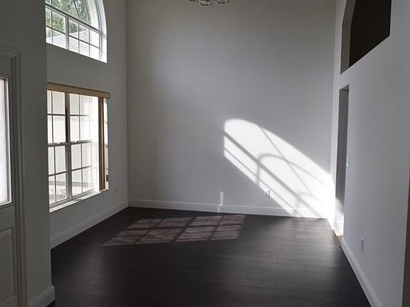 3rd image of 13680 Crystal River Dr