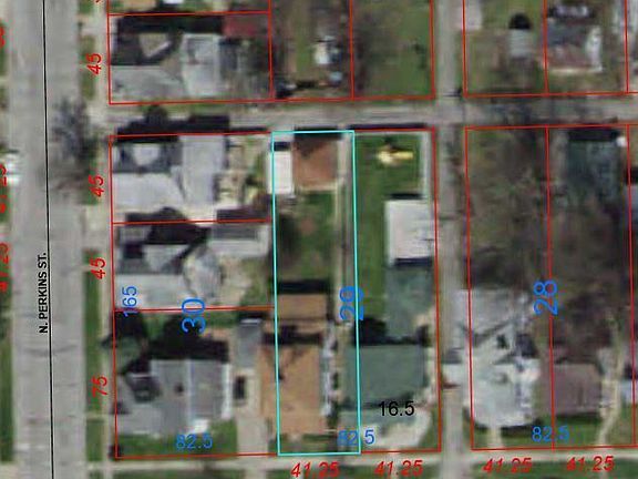 2nd image of 210 E 7th St