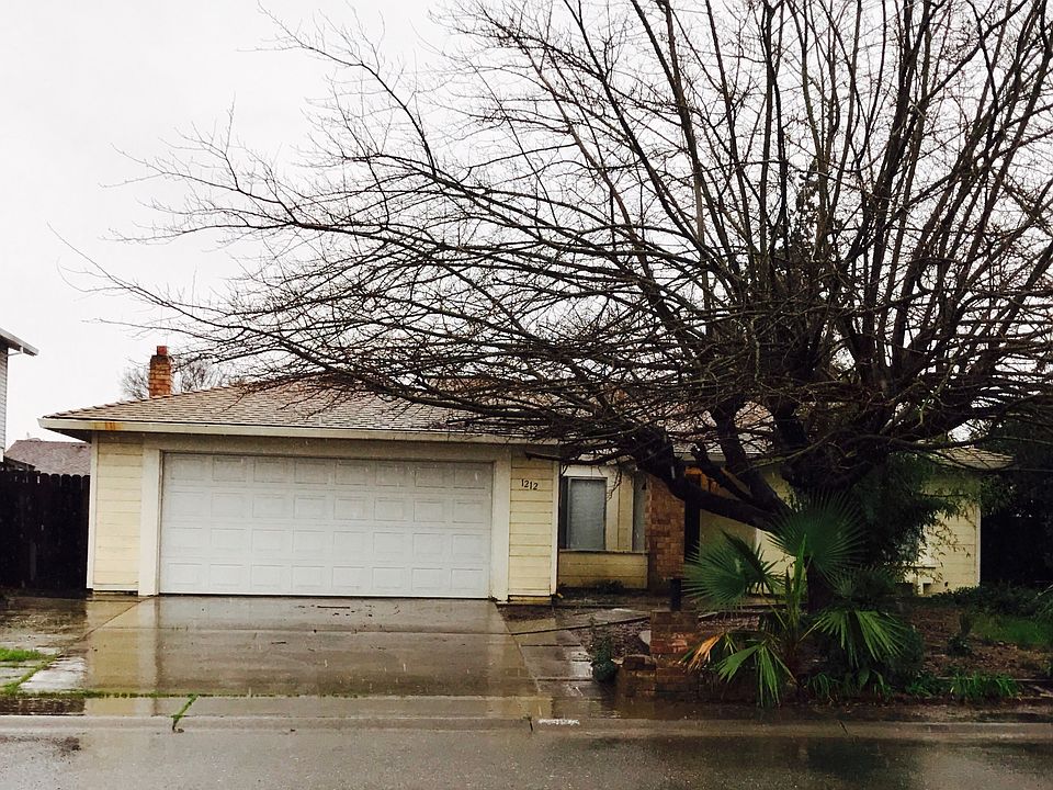 1st image of 1212 Val Dr