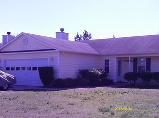 213 Dame Ct, Hubert, NC 28539