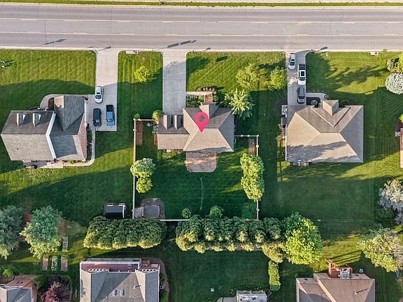 5th image of 304 Turner Ashby Dr