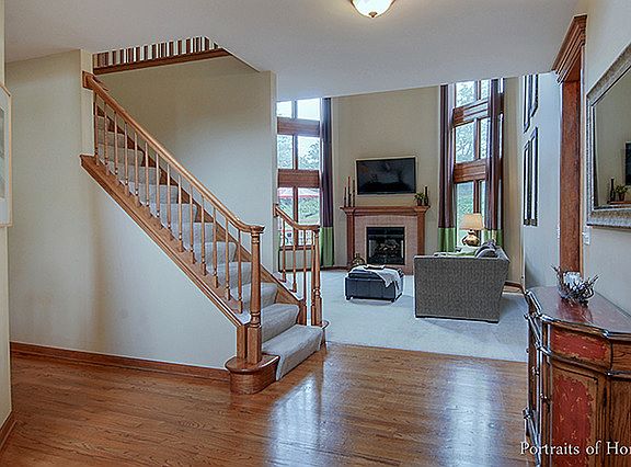 2nd image of 2582 S Kendridge Ln
