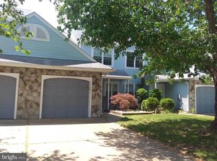 1167 Meadows Dr, Williamstown, NJ 08094