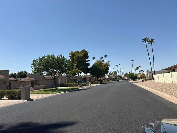 4th image of 25225 S Glenburn Dr