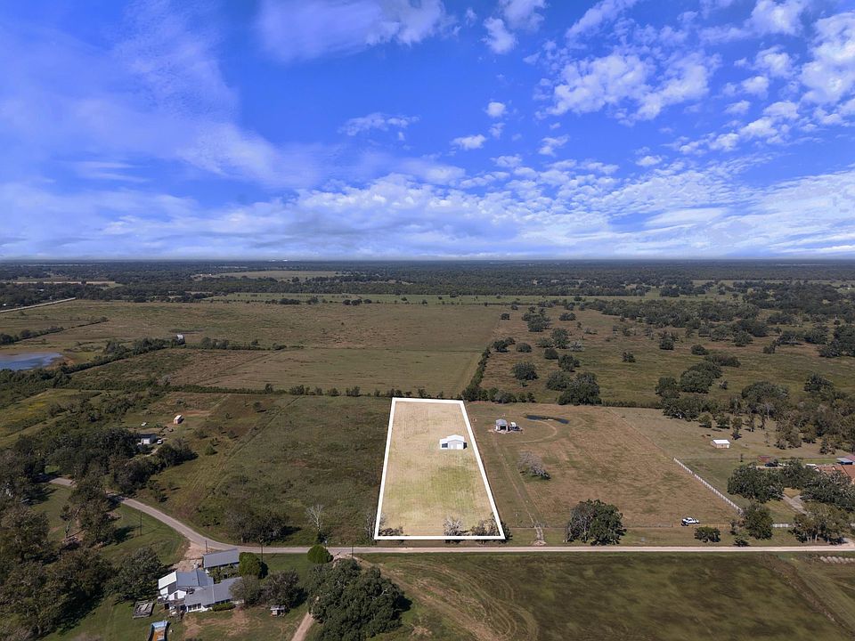 1st image of 447 County Road 154 Bowie Rd