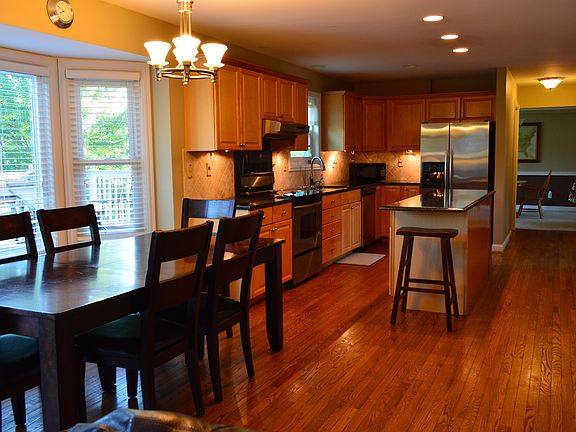 5th image of 6528 Willow Bend Dr