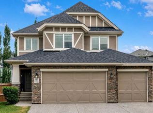 143 N Stonemere Grn, Chestermere, AB T1X 0S2