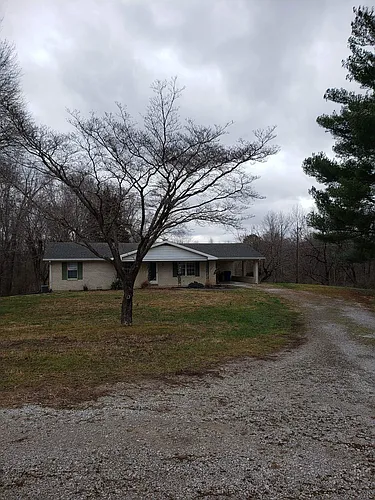 154 Three Springs Rd Photo 1