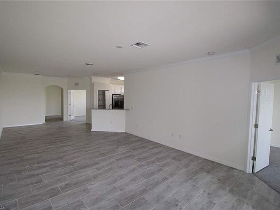 3rd image of 10228 Prato Dr