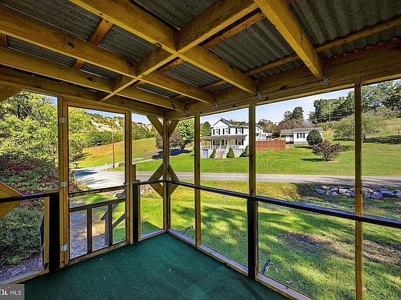 4th image of 164 Jimstown Rd