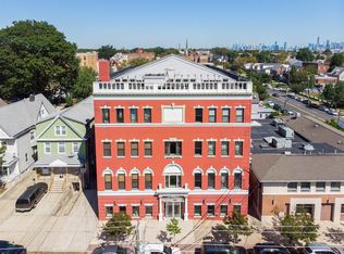 59-63 W 30th St APT 202, Bayonne, NJ 07002