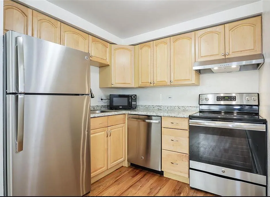 1131 N Lafayette St — Photo 4