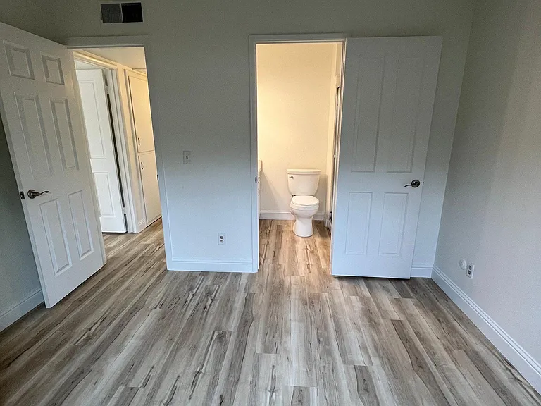 212 Acacia Ave — Photo 7
