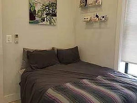 4th image of 186 Quincy St #5