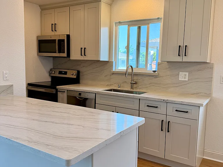 1265 Bouret Dr #4 — Photo 14