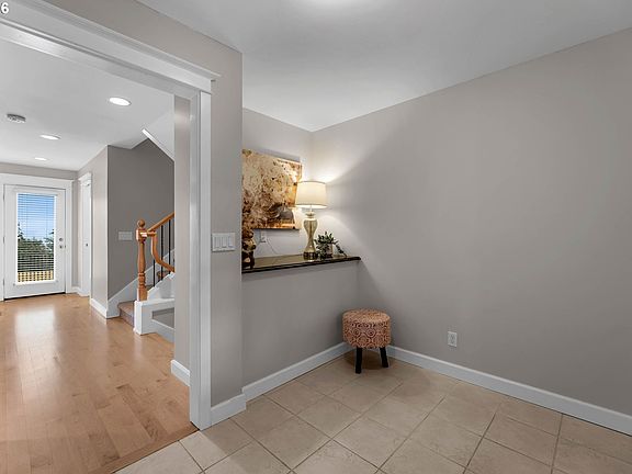 5th image of 34517 SE Lawton Rd