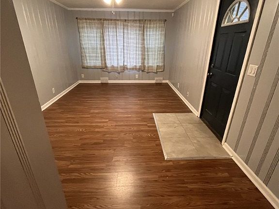 5th image of 3932 Rush Blvd