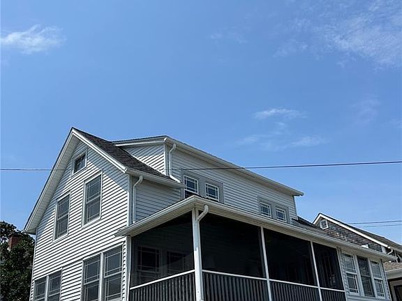 4th image of 70 Langworthy Ave