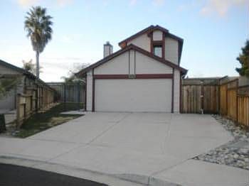 1st image of 475 Hawthorne Dr