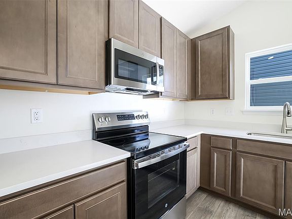 7th image of this home