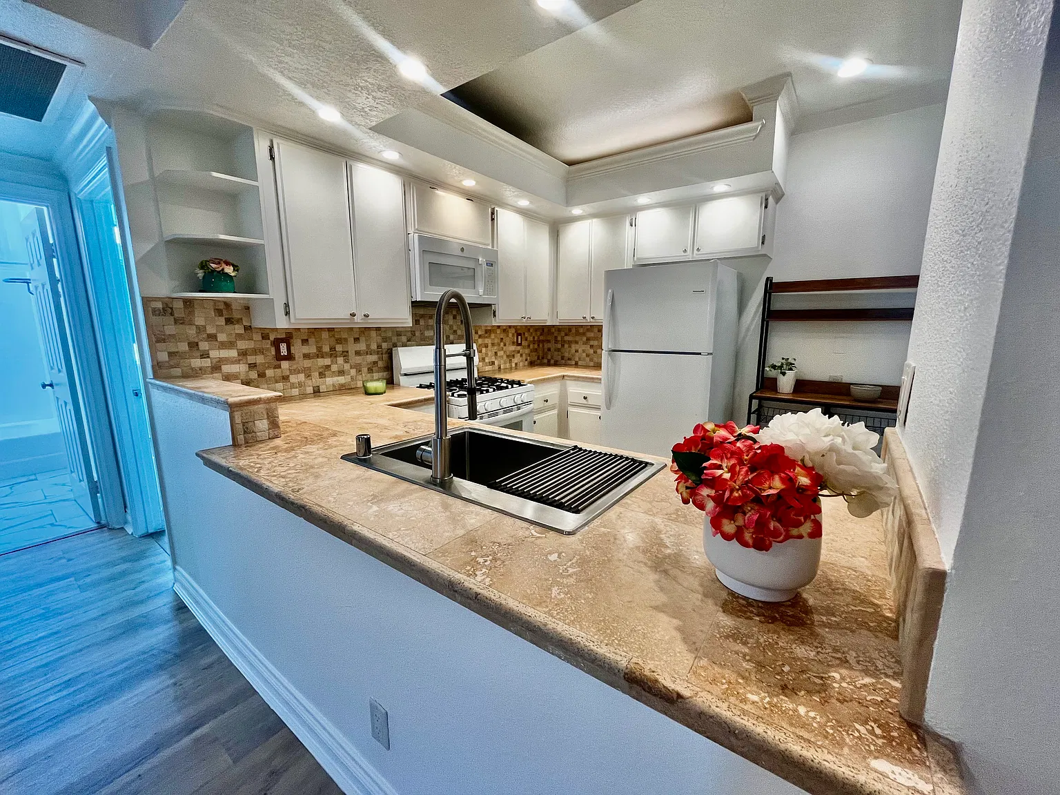 5031 Dorado Dr — Photo 4