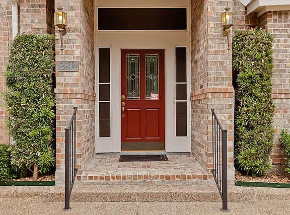 2nd image of 2811 Creek Bend Dr