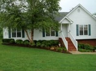 389 Classic Dr, Soddy Daisy, TN 37379