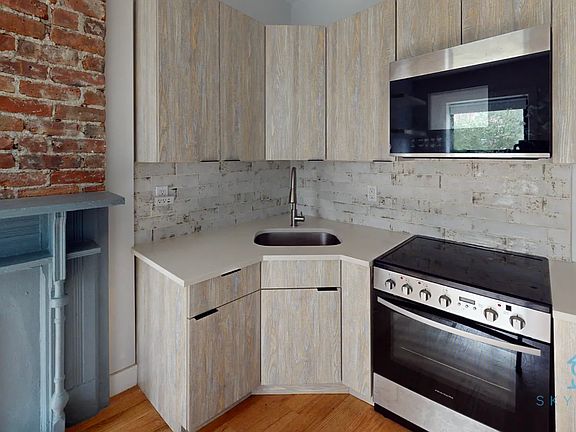 3rd image of 1167 Dean St #3BL