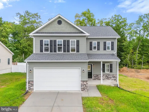 14 Larimar Ln, Inwood, WV 25428