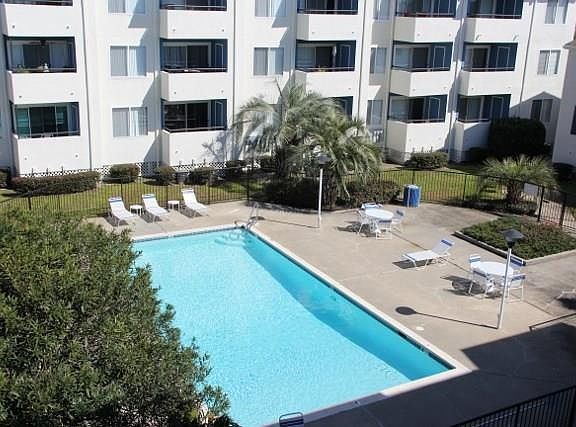 2nd image of 1490 Harbor Dr Unit 305