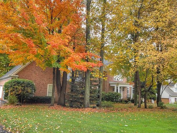 4th image of 17381 Hawksview Ln