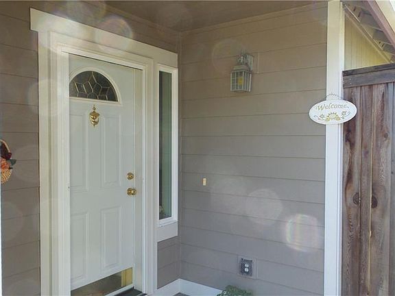 2nd image of 8145 Westcott Ln SE