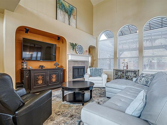 3rd image of 10149 Crawford Farms Dr