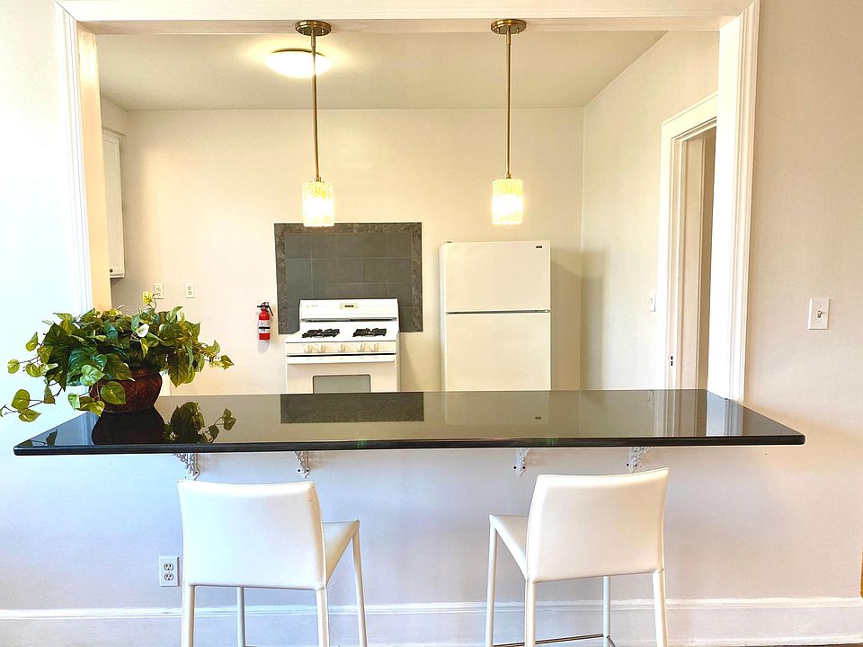 1140 Edgewood Pkwy Apt 8