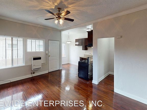 2nd image of 2410 Budlong Ave #C