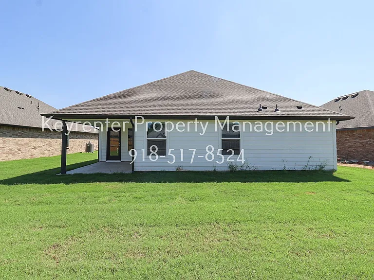 15610 S 75th East Ave — Photo 43