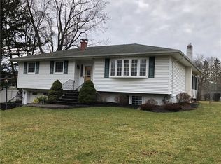 18 De Halve Maen Dr, Stony Pt, NY 10980