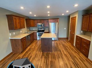 8 Robert St, Burlington, ND 58722