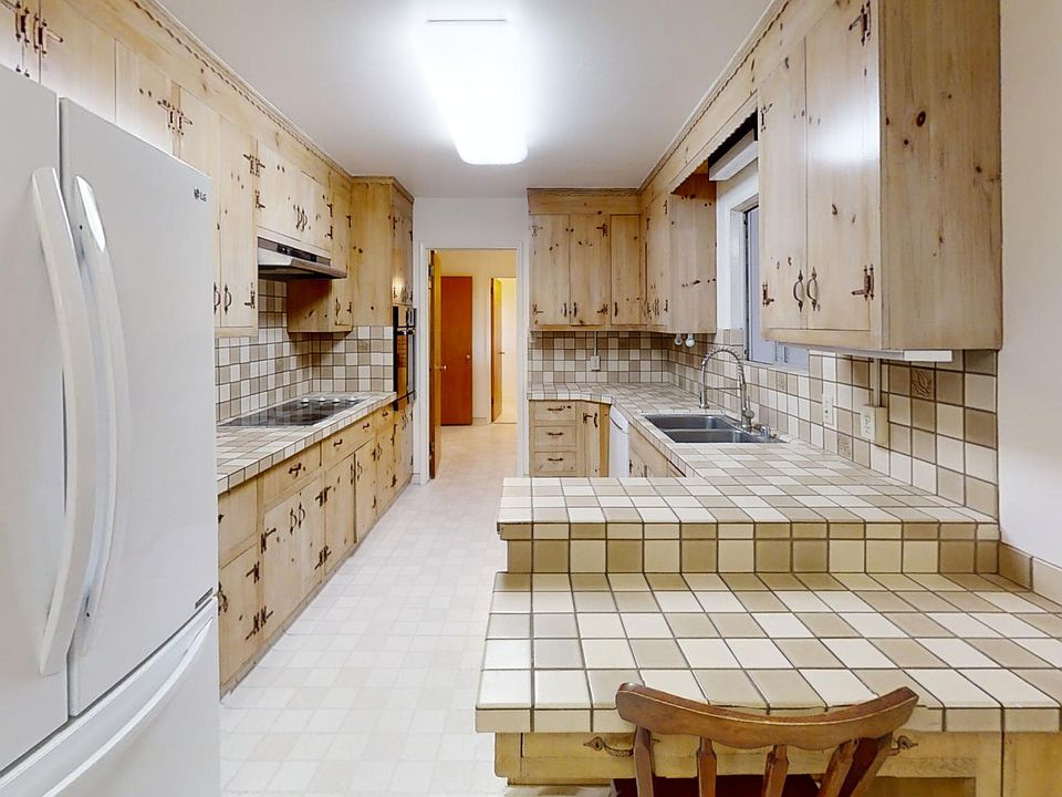 1st image of 2971 Skillman Ln