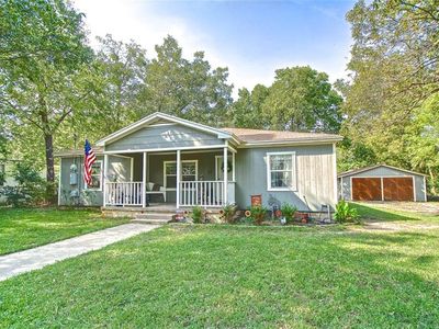 112 Water St, Elm Mott, TX, 76640