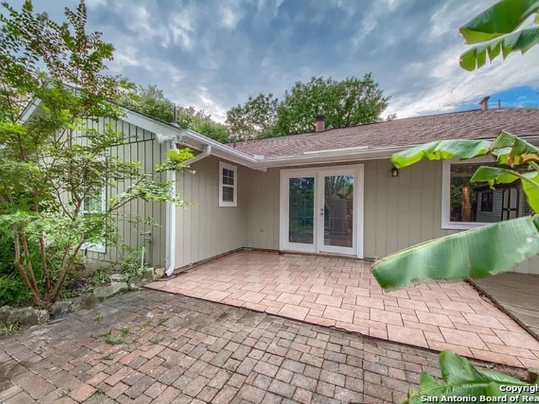 12426 Magnifico St — Photo 22
