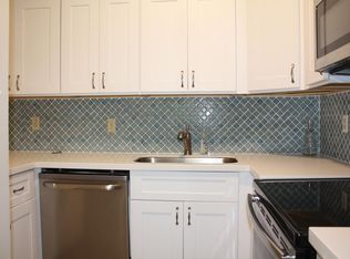 1826 Windsor Dr, North Palm Beach, FL 33408